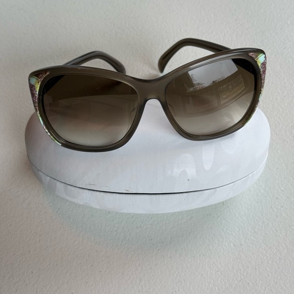 Beautiful Emilio Pucci Green Sunglasses!! - Picture 4 of 5